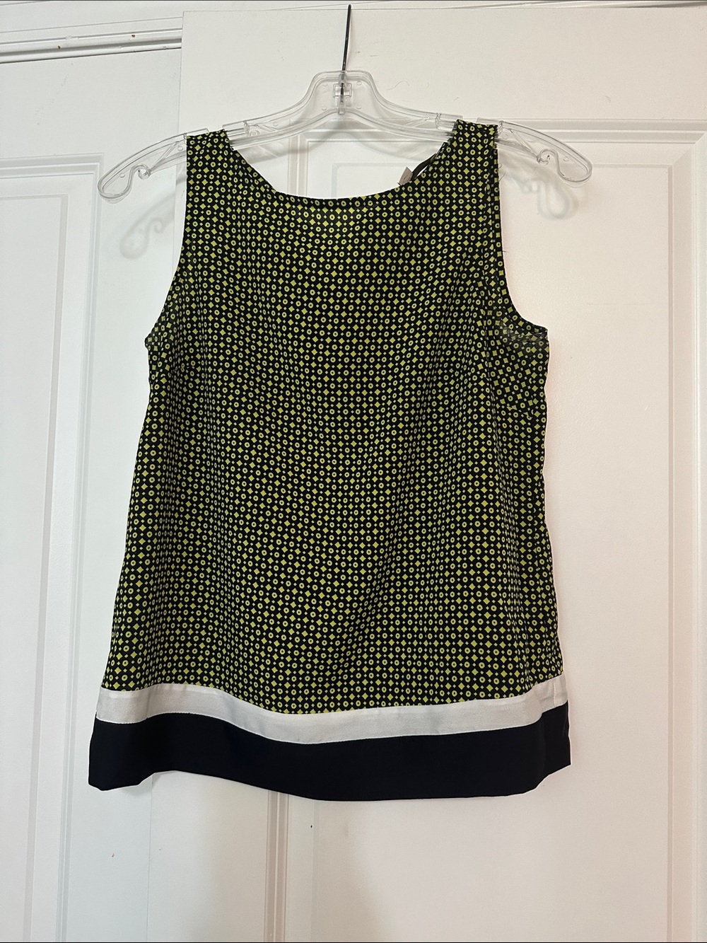 Sz XSP Loft s/l top geometric pattern lime green navy blue and white striped hem